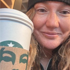 Meet your Posher, Monica